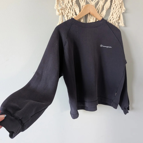 2/$20 Champion Navy Cropped Sweatshirt - Picture 3 of 4